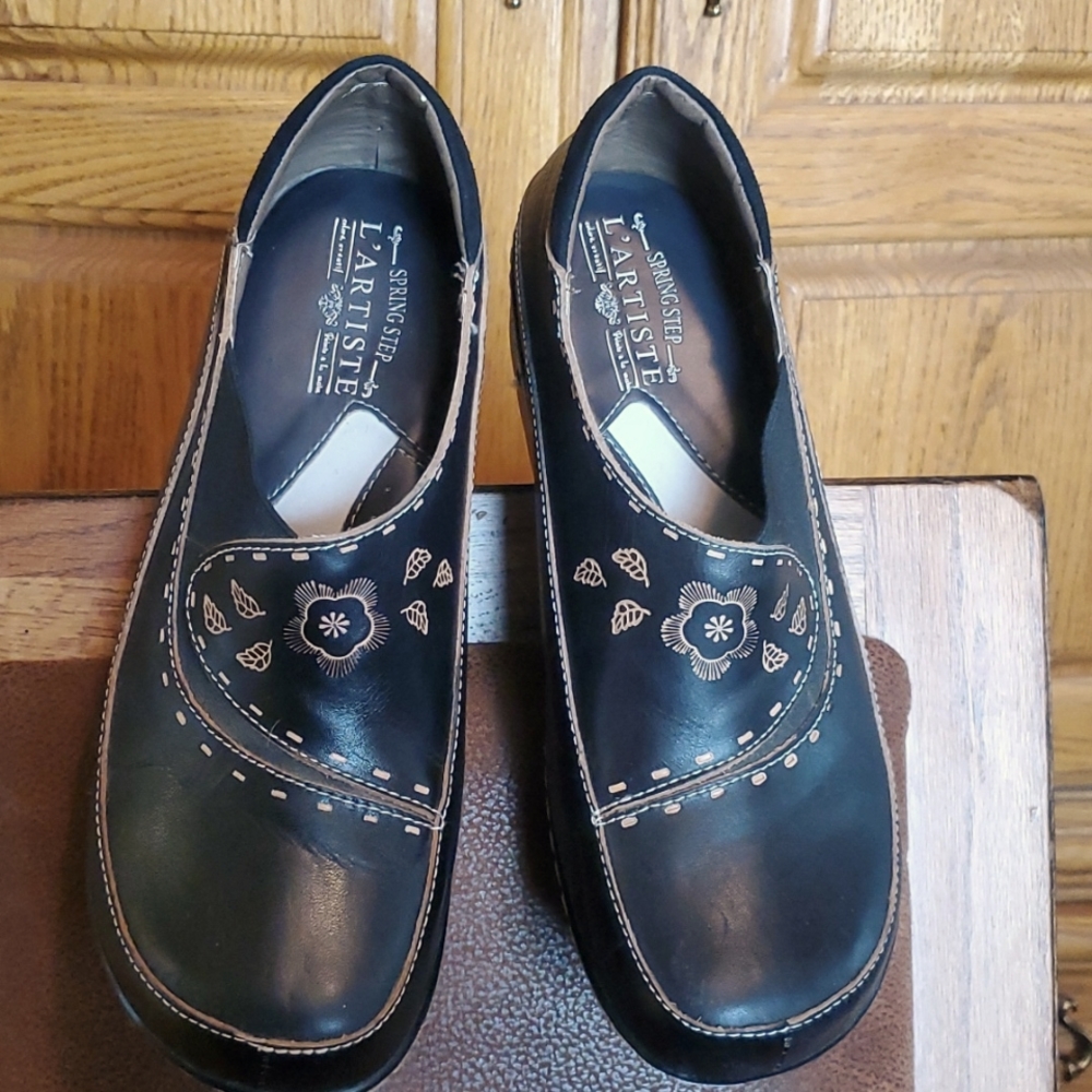 L'Artiste shoes Sz. 9.5